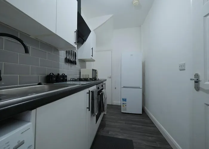 Near Centre & St Hospital בית נופש