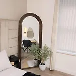度假居 Near Centre & St Hospital *