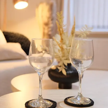 Near Centre & St Hospital Leeds (West Yorkshire)