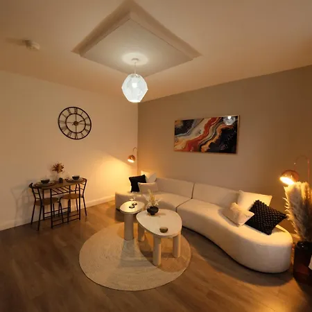 Near Centre & St Hospital Holiday home Leeds (West Yorkshire)