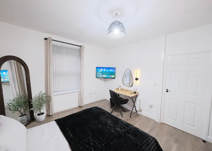 Near Centre & St Hospital 度假居